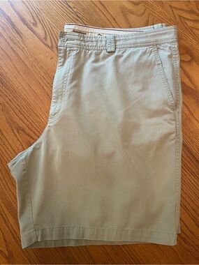Tommy Bahama Flat Front 8” Men’s Chino Shorts 44W
